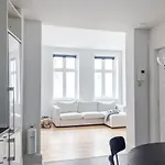 Perfect In Superb Location By Stroget, The Metro & Attractions * Kopenhagen