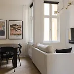 Perfect In Superb Location By Stroget, The Metro & Attractions *