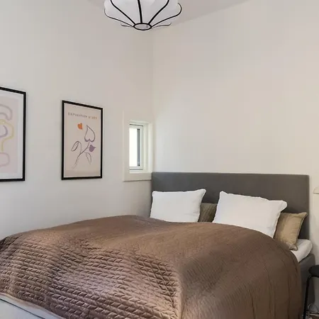Perfect In Superb Location By Stroget, The Metro & Attractions Apartment Copenhagen